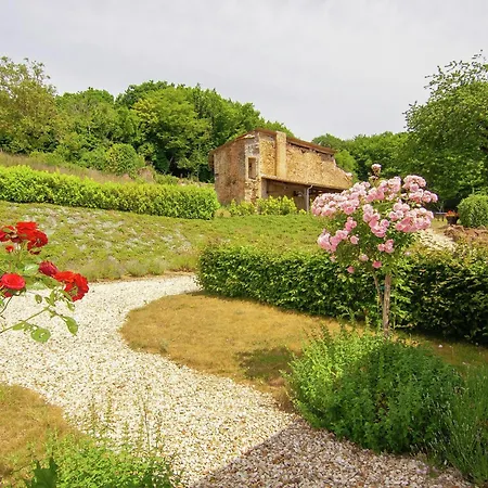 Disabled-accessible With Heated Pool, Cleaning Included Holiday home *